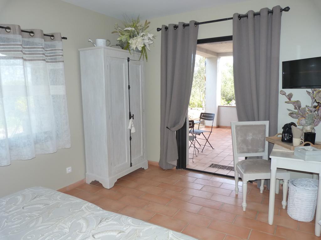 La Bastide Des Senteurs Hotel Peymeinade Room photo